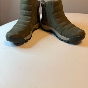 Olive Green oboz Sphinx boots